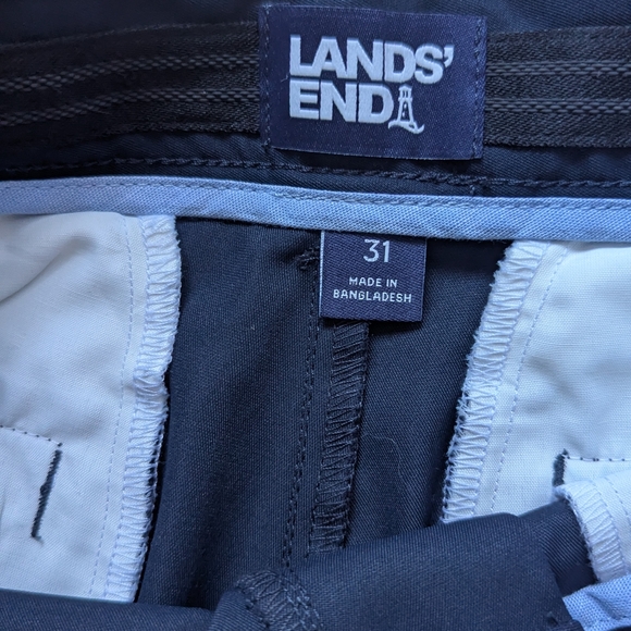 Lands' End Men's Navy Flat Front Shorts - Picture 3 of 4
